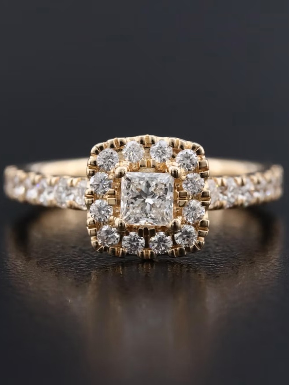 14K Gold 1.03 CTW Lab Grown Diamond Ring with IGI Report - Size 6.75